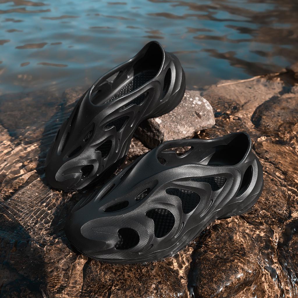 EVA Hole Shoes Men's Summer Wear Trendy Brand 2024 New Outdoor Beach Non-slip Stepping On Shit Sandals Men's