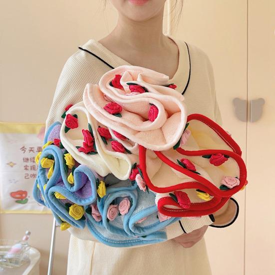 Rose Bouquet Hand Towel Hanging Hand Wipe Cloth Absorbent Decorative Hand Towel with Hanging Loop for Kitchen Bathroom