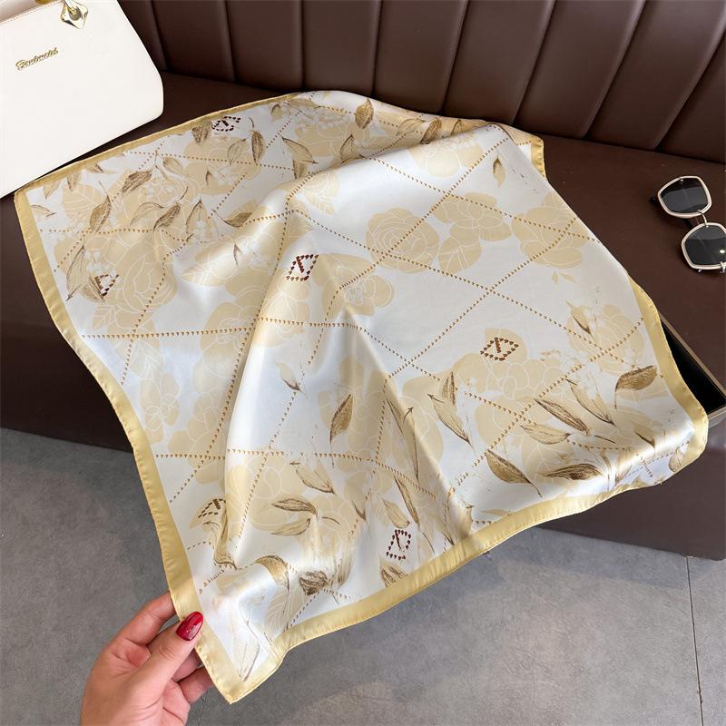 Elegant blooming floral print silk scarf square scarf premium shawl sunscreen neck small square scarf headscarf women's scarf