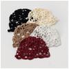 Leichte Damen-Frühlings-Herbst-Mütze Gestrickte Mütze mit Strasssteinen Durchbrochenes Häkelmuster Florales Design Baumwollgarn Mütze