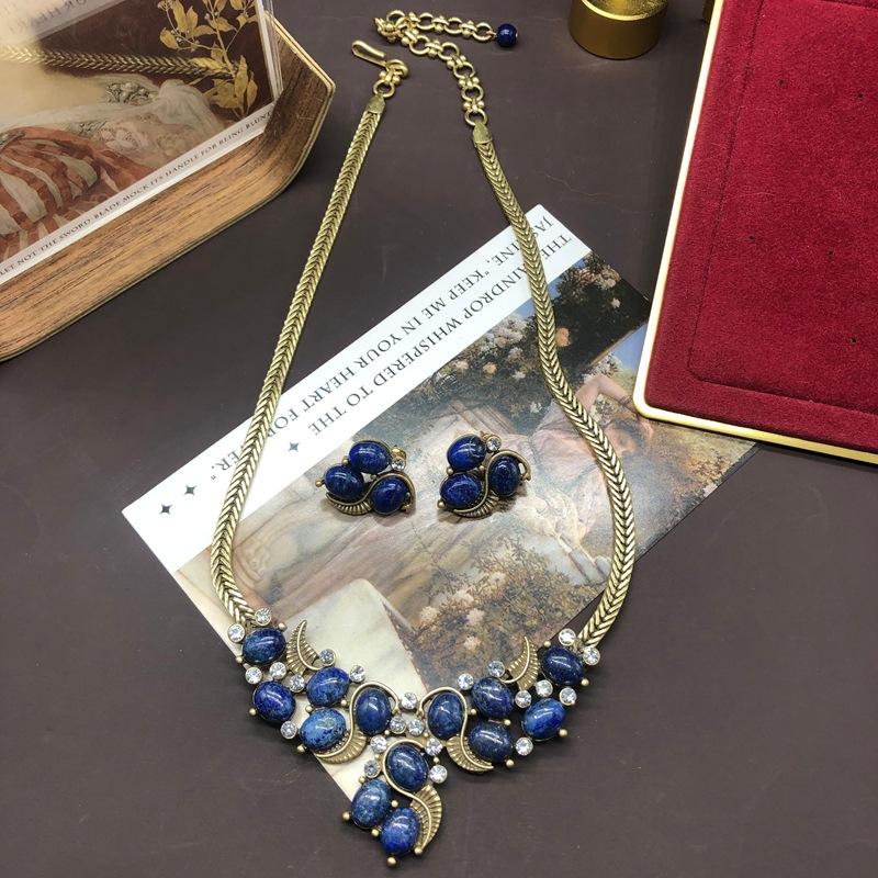 Vintage Design Copper Chain Made Old Gold Qinghai Green Turquoise Lapis Lazuli Necklace Stud Earrings Set Elegant Versatile Jewelry