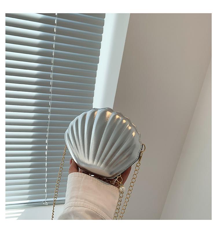 Simple Shell Bag 2025 New Women's Fashion Ins Texture Trend Chain Crossbody Small Bag Patent Leather Scallops