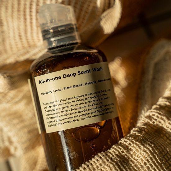 LazySOCIETY All-in-One Deep Scent Wash 300ml