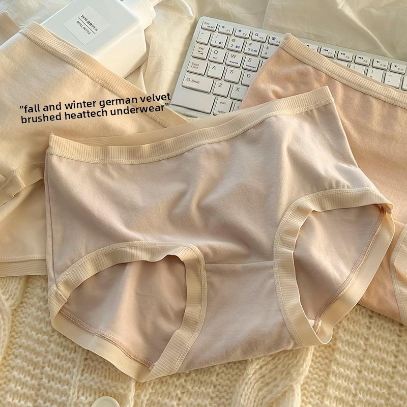 Plus Size Ladies Autumn and Winter Warm New Non Mark Mid Waist Briefs