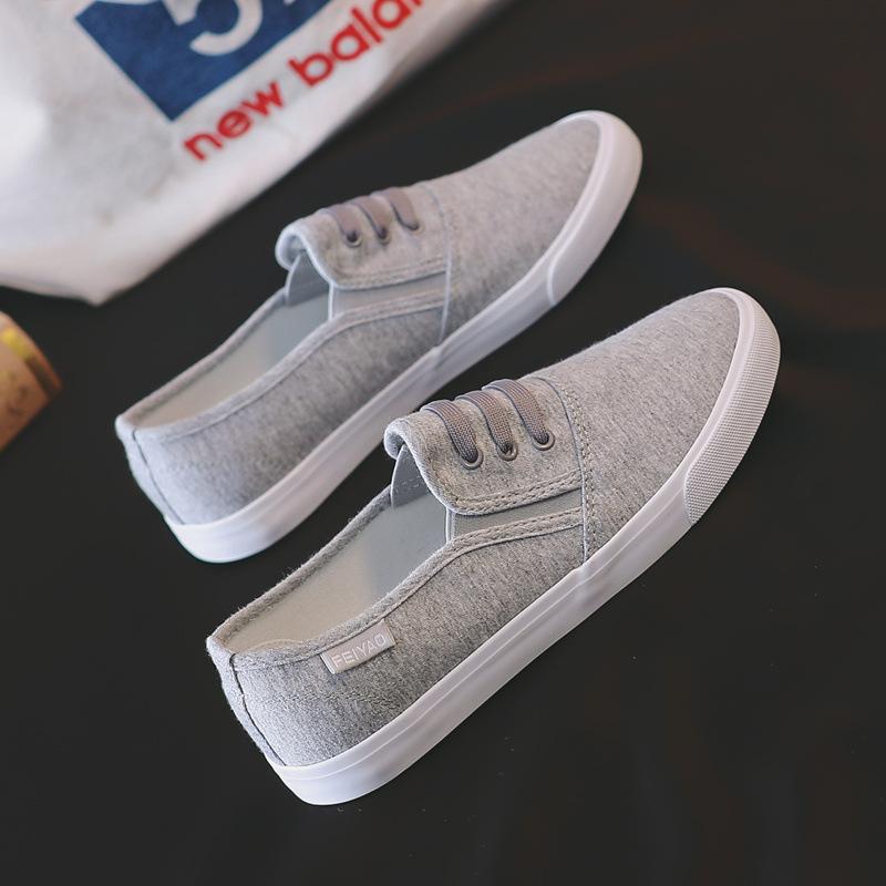 Fashion 2025 New Women's White Canvas Slip-On Sneakers Breathable Comfort Casual for Autumn Students Sports Walking School Shoes
