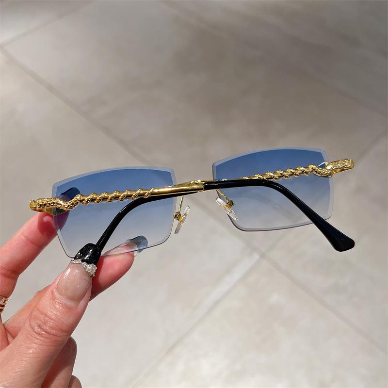 Luxury Vintage Rimless Sunglasses Women Fashion Trendy Snake Frame Gradient UV400 Sun Glasses For Men And Women