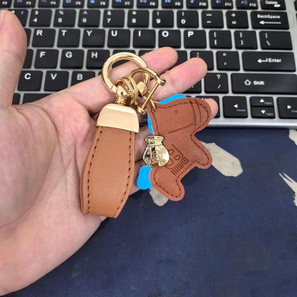 

Leather Horse Keychain Cartoon Chinese New Year Gift Kawaii Horse Car Keychain Year of The Horse кавовий