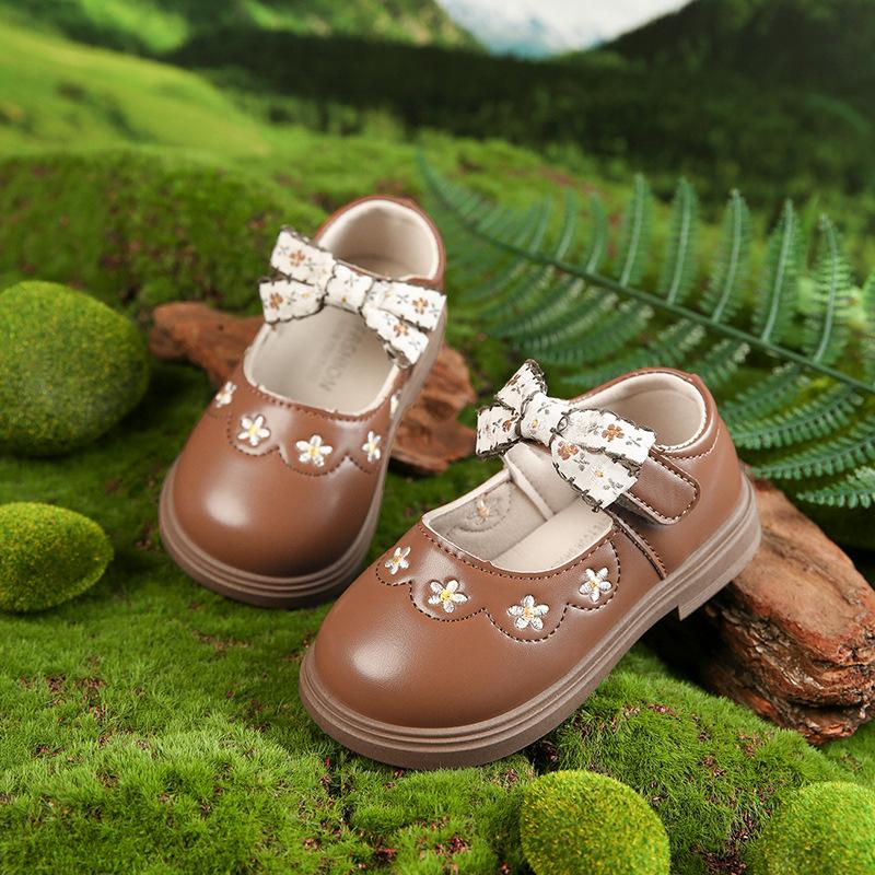 Girls' princess shoes 2025 spring and autumn new baby girl leather shoes 0-2 years old 3 soft-soled single shoes floral bow shoes