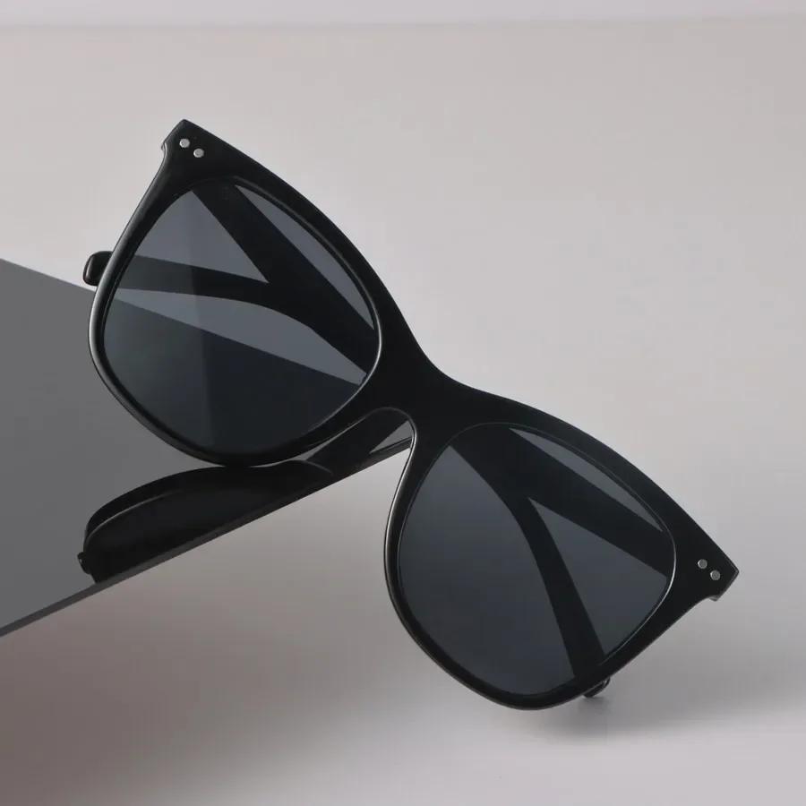 Vintage Rectangle Sunglasses Women Men Designer Luxury Fashion Glasses Casual Style UV Protection