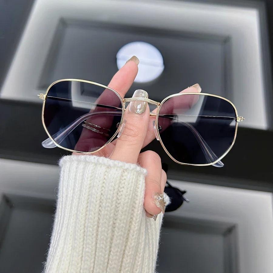 Vintage Square Sunglasses Women Men Fashion Brand Designer Retro Sun Glasses Female Male Mirror Ladies Traveling