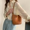 First Layer Cowhide Hand Woven Bag, New Light Retro Vacation Style Single Shoulder Bucket Bag, Women's Genuine Leather Crossbody Bag
