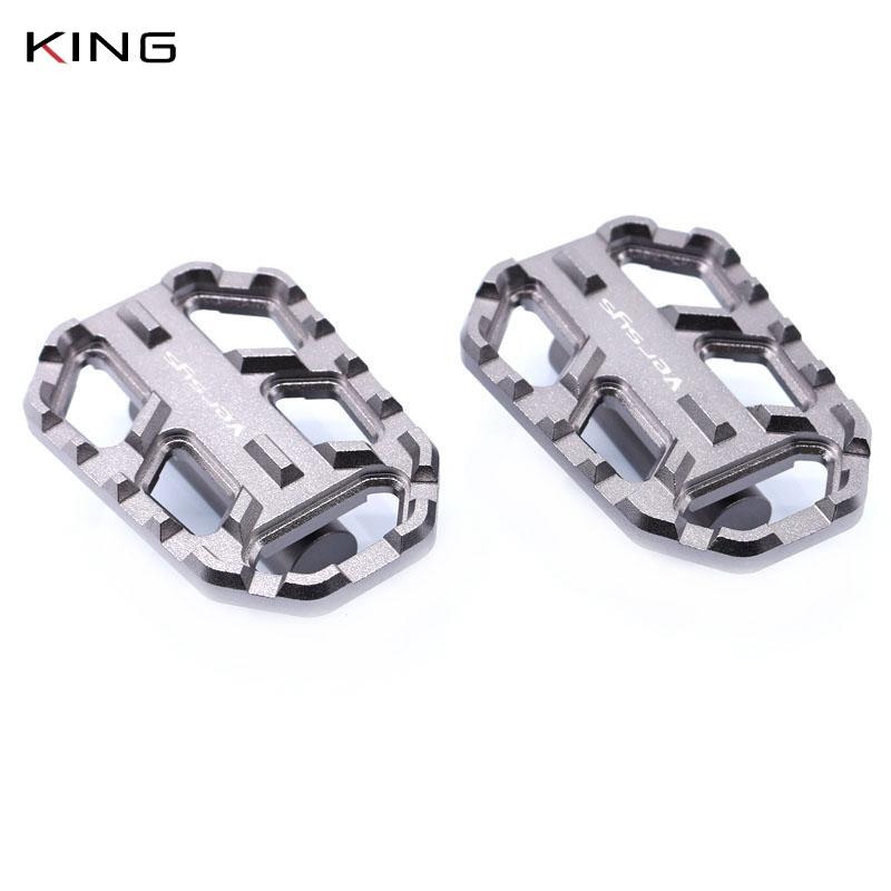 

Передние подножки для KAWASAKI Versys X 300 2017- Versys 650 Versys 1000 2015- Gray logo (Versys)