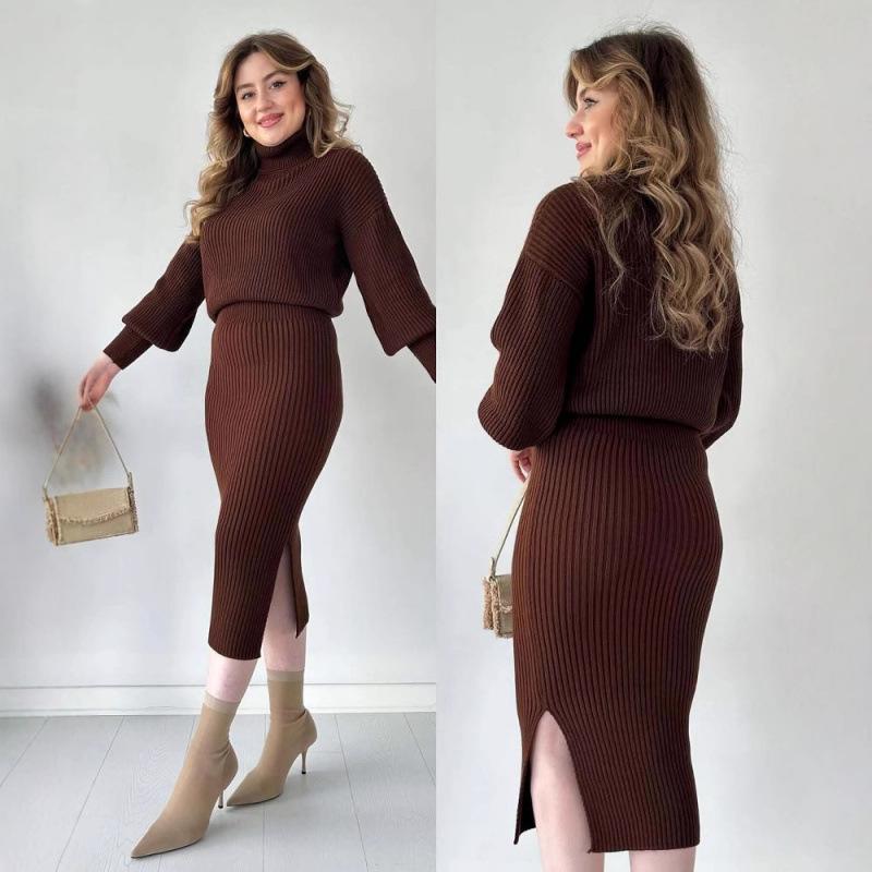 2025 A/W Solid Color High Neck Pullover & Slit Skirt Set