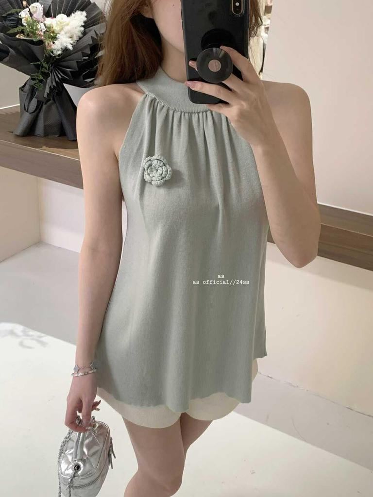 Dopamine Sweet Style Women's Halter Top: Chic, Sleeveless Summer Wear with Beautiful 3D Flower Design