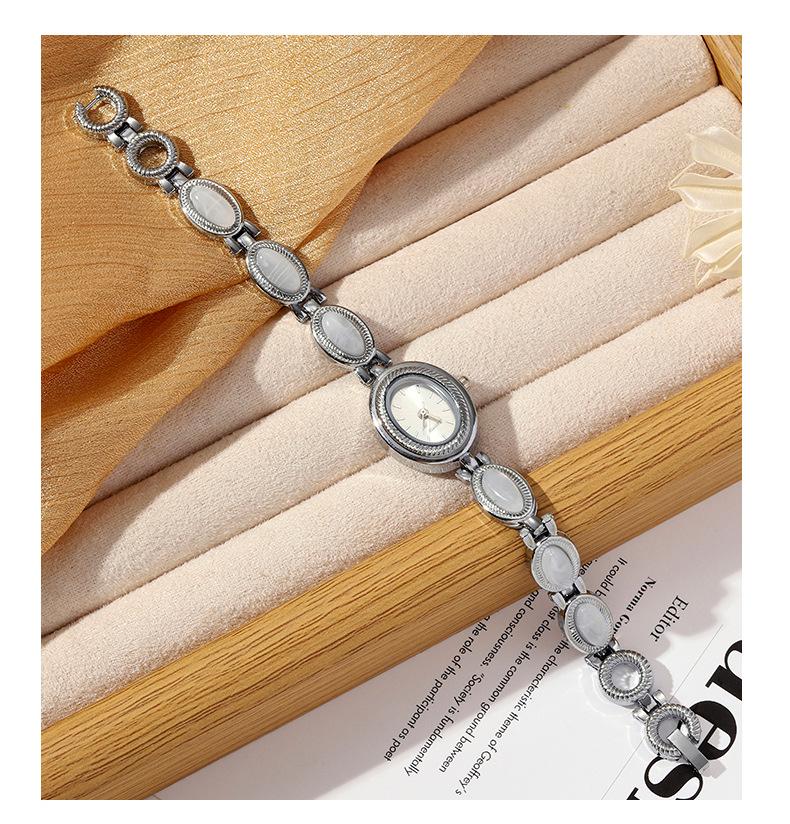 Vintage Ovaal Kwarts Horloge met Jade-Stijl Armband voor Dames
