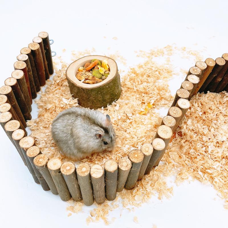 Random Shape Pet Hamster Fruit Wood Food Bowl Hamster Golden Bear Squirrel Food Bowl Log Gnawing Toy for Small Animals Food Bowl