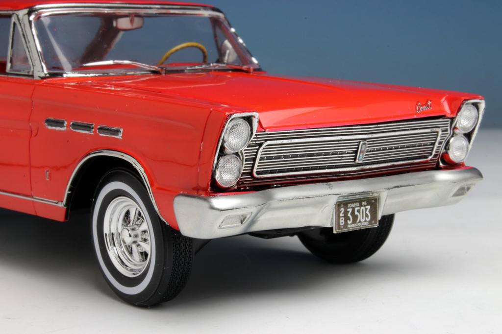 Mobius Model 1965 Mercury Comet Cyclone Plastic Model 1/25