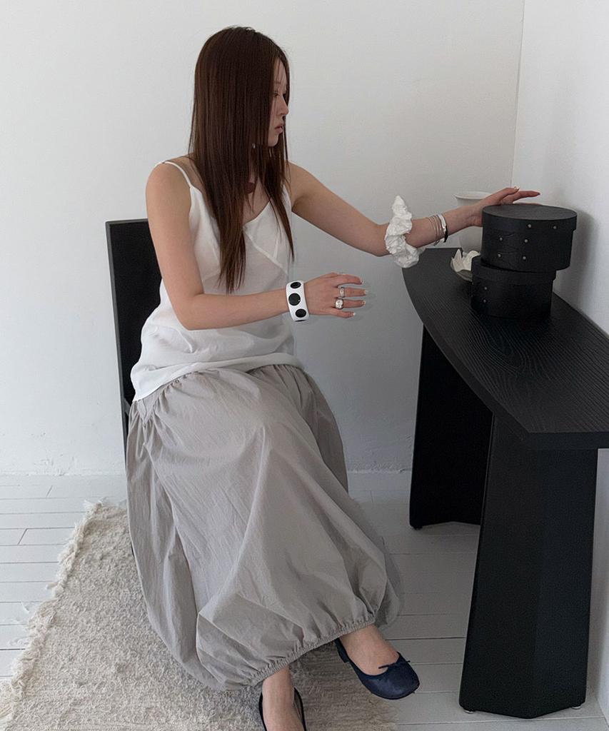 Seutaetigbeullum Volume Banding Long Skirt (Light Grey)