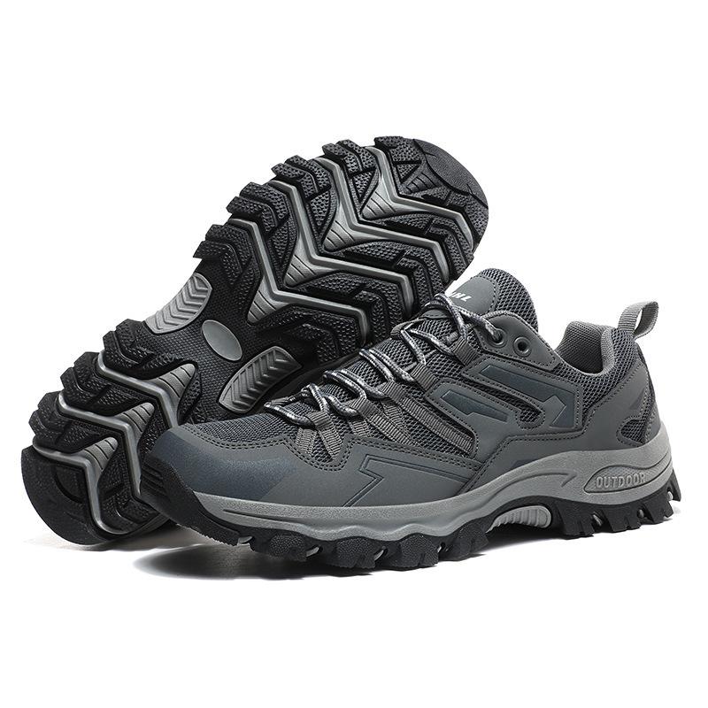 Large size couple hiking shoes mesh breathable camping off-road hiking shoes soft sole professional outdoor sports shoes