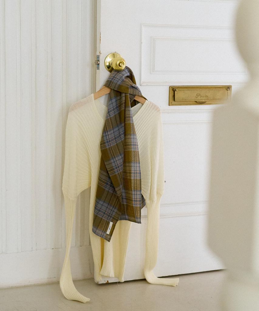 Poeteuseoul Line Ribbed Knit_Ivory