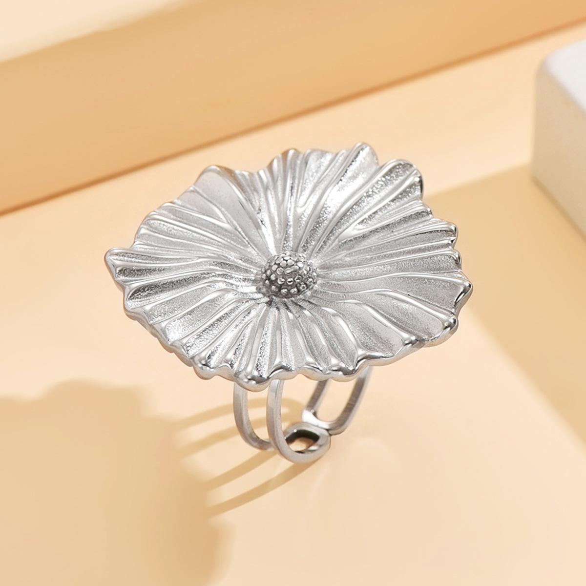18K Gold-Plated Retro Flower Adjustable Stainless Steel Ring