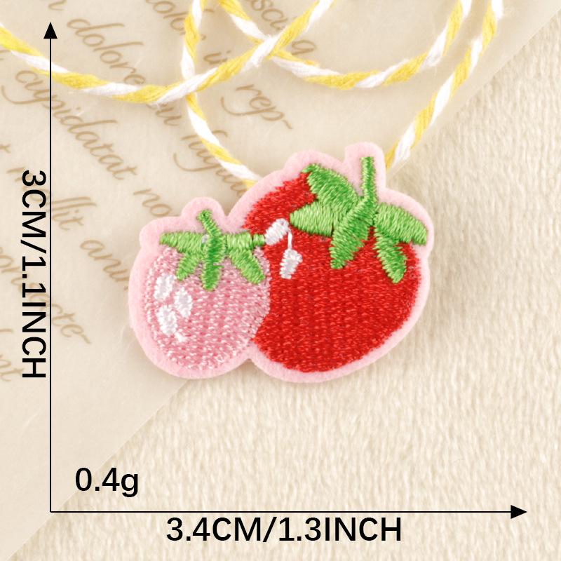 Kreslené zvířecí a ovocné vyšívané nášivky pro DIY oděvní doplňky