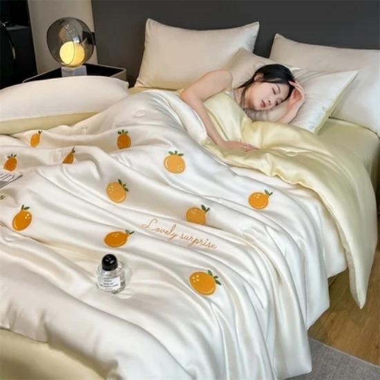 Class A Maternal and Infant Grade Ice Silk Fabric Breathable Hand-embroidered Light Luxury Pattern Cool Feeling Breathable Quilt