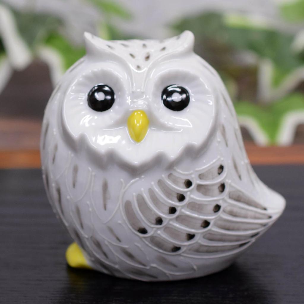 Waza no Kura Stylish Owl Kutani White and Black Lucky Brand Interior Decor Perfect for 77th Birthday and Respect for the Aged Day Gifts Figurine,