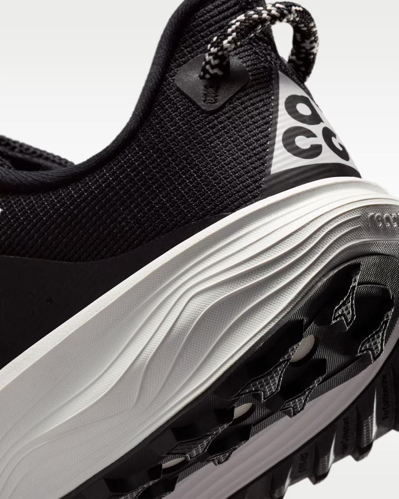 HV8121-001 Nike ACG Pegasus Trail "Black/Summit White" (Women's)