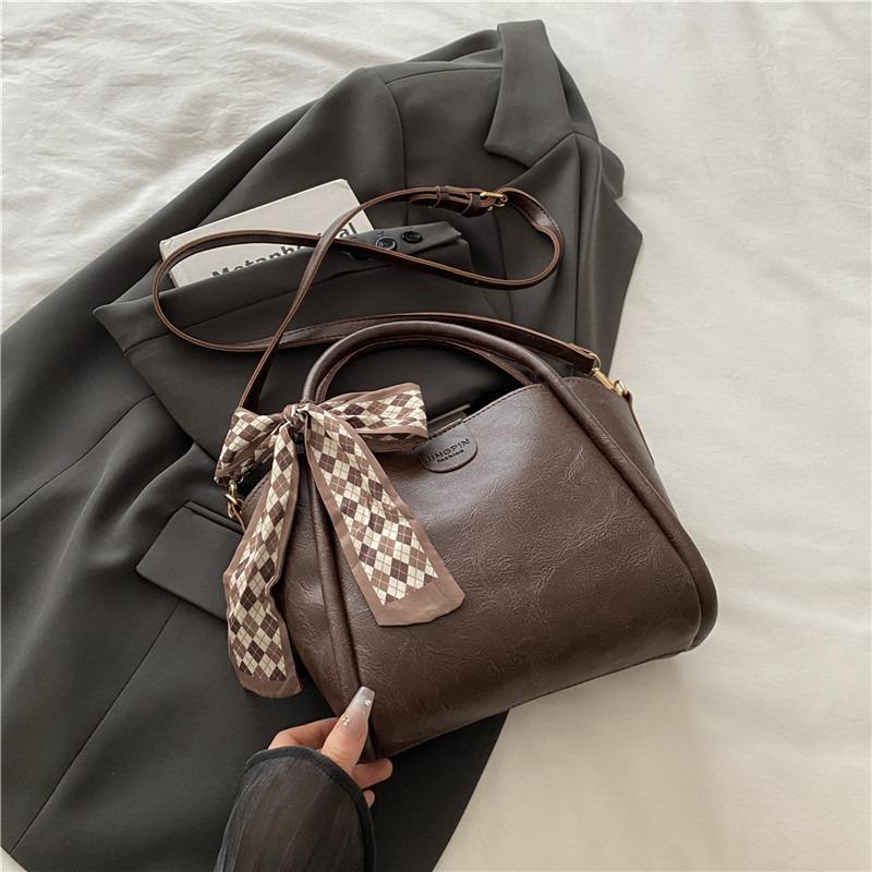 Today's popular vegetable basket silk scarf new solid color soft surface commuting shoulder crossbody portable bucket bag