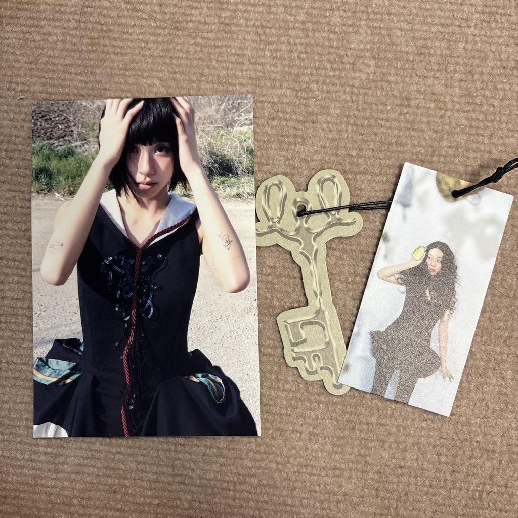 [USED] TWICE Chaeyoung Lil Fantasy Glimmer ver. trading card