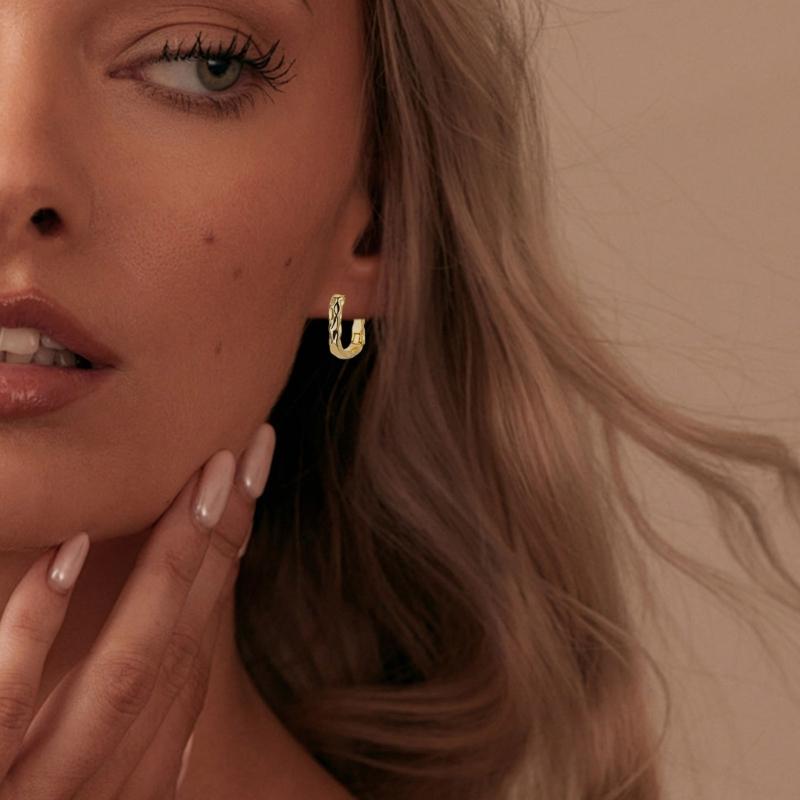 Geometric Hoop Earrings for Women Fashionable Square Ear Rings Exaggerated Ear Pendants Elegant Evening Party Jewelry