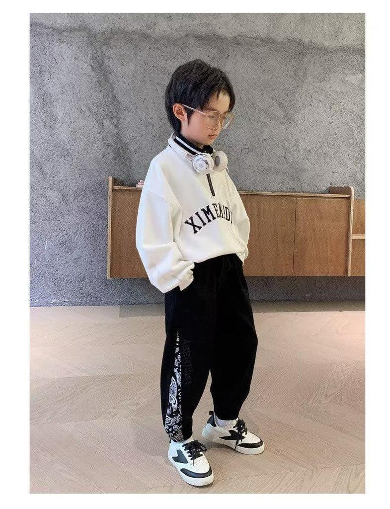 Boys' Autumn 2024 Sports Trousers - Stylish Loose Fit Sweatpants for Medium and Large Children