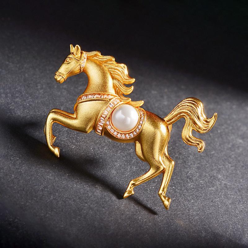 Rhinestones Pearl Alloy Horse Brooches Zodiac Pony Pins Women Men Clothing Accessories Suit Lapel Corsage New Year Gifts