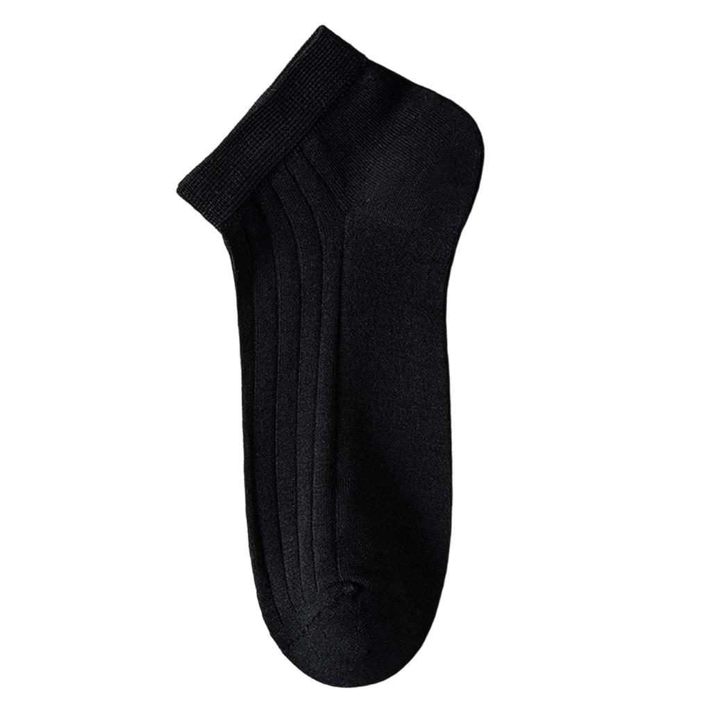 Women Lightweight Breathable No Slip Low Cut Socks Moisture Absorbing Short Ankle Socks for Daily Wear and Sports Activities