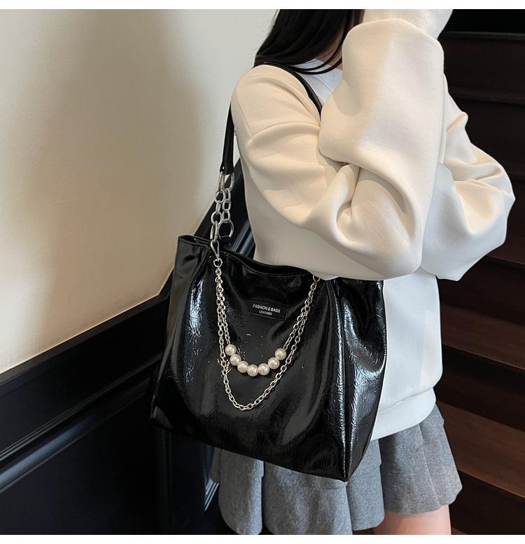Solid Color Pu Leather Women's Shoulder Bag Sweet Pearl Chain Ladies Casual Tote Large Capacity Portable College Girls Handbags