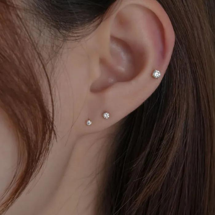 14k 4prong Lab Diamond Piercing