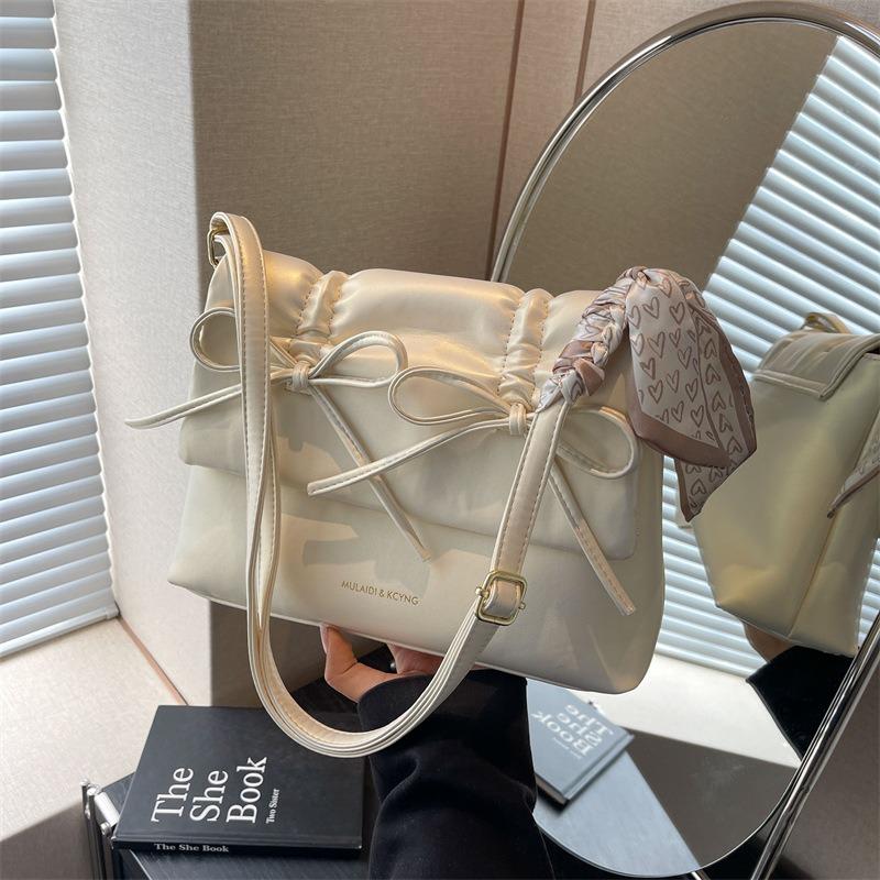 Ballet Style Bow Underarm Bag Women's New Large-capacity Messenger Bag Commuter Tote Bag