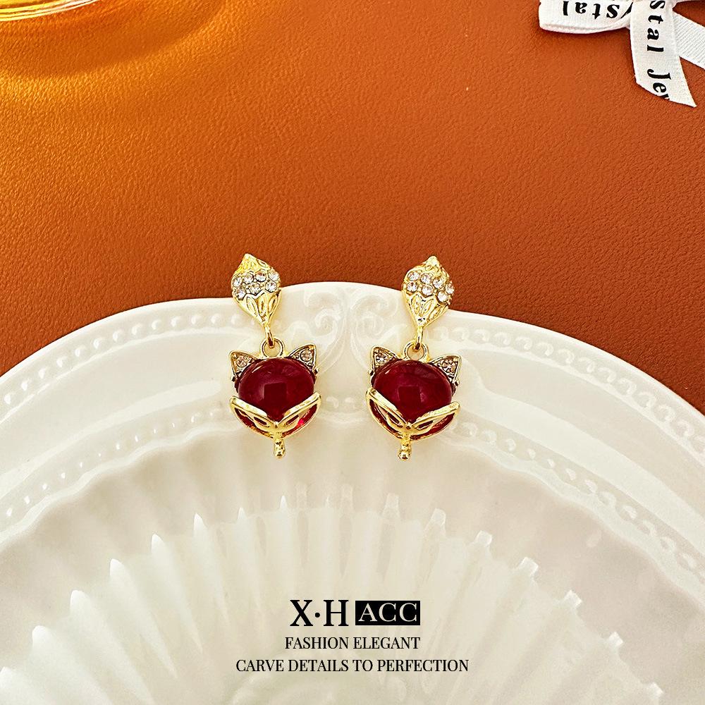 Vintage Bow Earrings: Timeless, High-End Retro Fashion Accessory