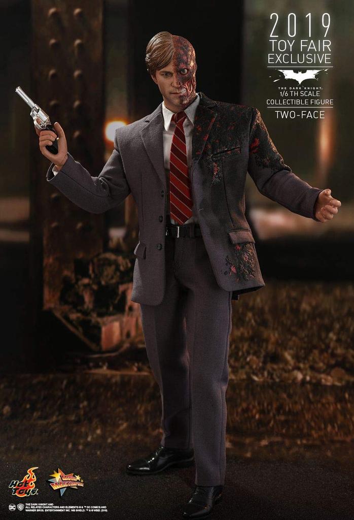 Hot Toys Scale Figure The Dark Knight Version 1/6 Two-Face 2.0