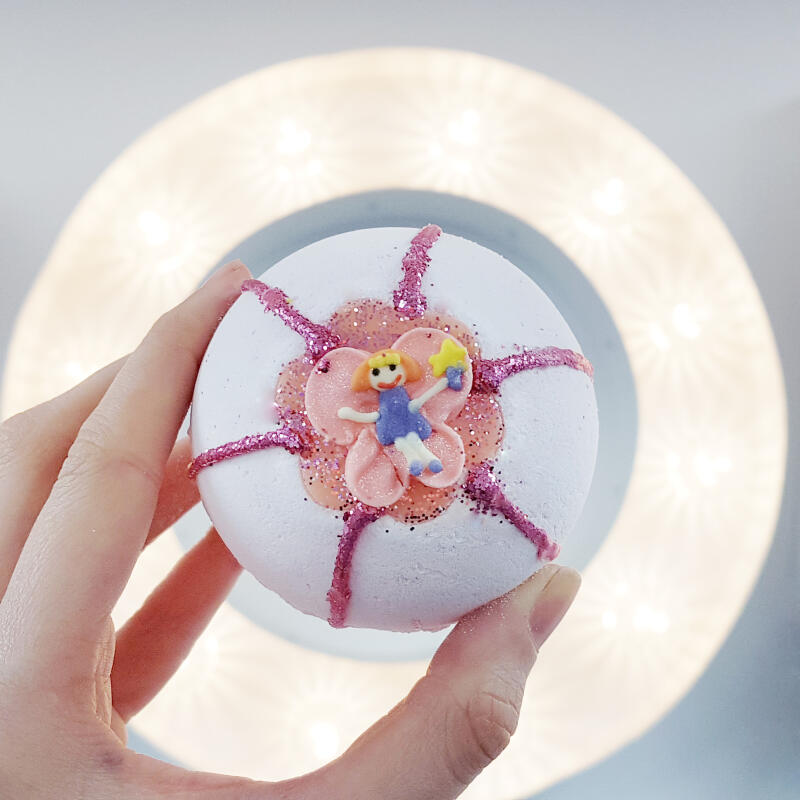 BOMP COSMETICS Ульван Принцесса Бомбочка для ванны