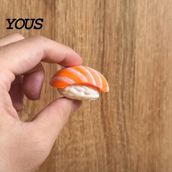 Sushi-Spielzeug mit Schlüsselring 3D-gedruckter Clicker Fidget-Spielzeug, Japanische Form Finger-Schlüsselanhänger Schlüsselanhänger, Tragbarer Stressabbau Push