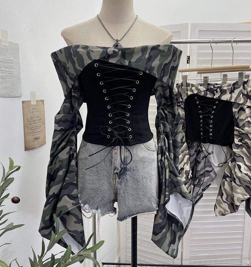 One-Shoulder Camo Patchwork Lace-Up Shirt with Pleats One Size зелёный