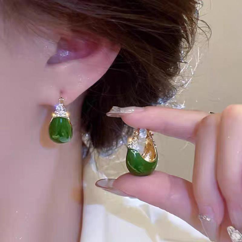 Summer Green Flower Fashionable and Elegant Earrings Temperament Versatile Sweet Stud Earrings Atmospheric Fresh Earrings