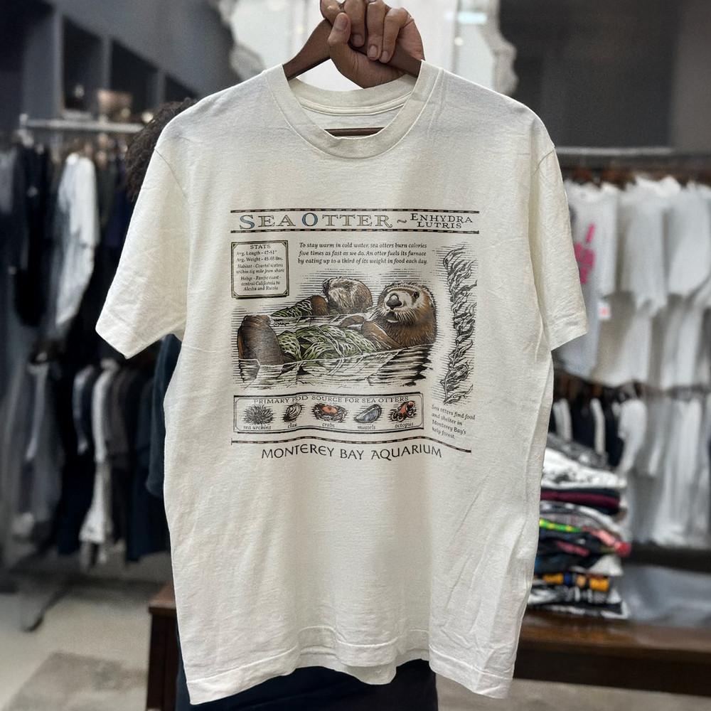 Sea Otter Graphic Tee; Retro Monterey Bay Ocean Theme White Unisex T-Shirt XXXL