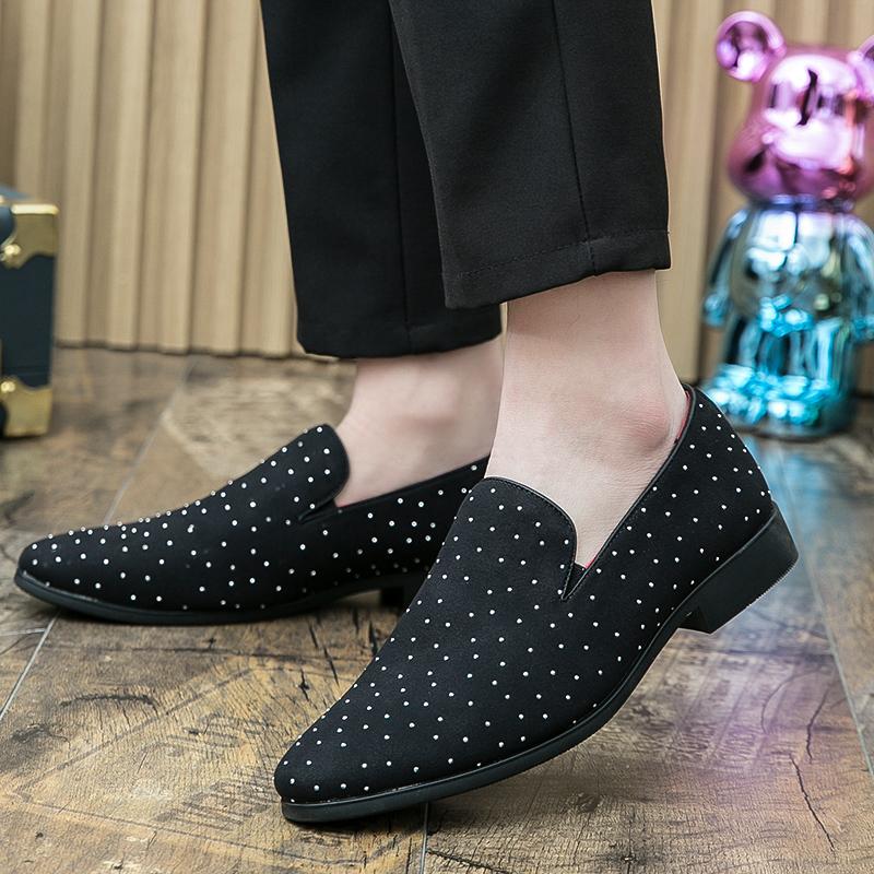 Mode Heißer Verkauf Handgefertigte Herren Slipper Outdoor Herrenschuhe für Hochzeit Designer Lederschuhe Luxusmarke Herren Flats Freizeit Schuhe