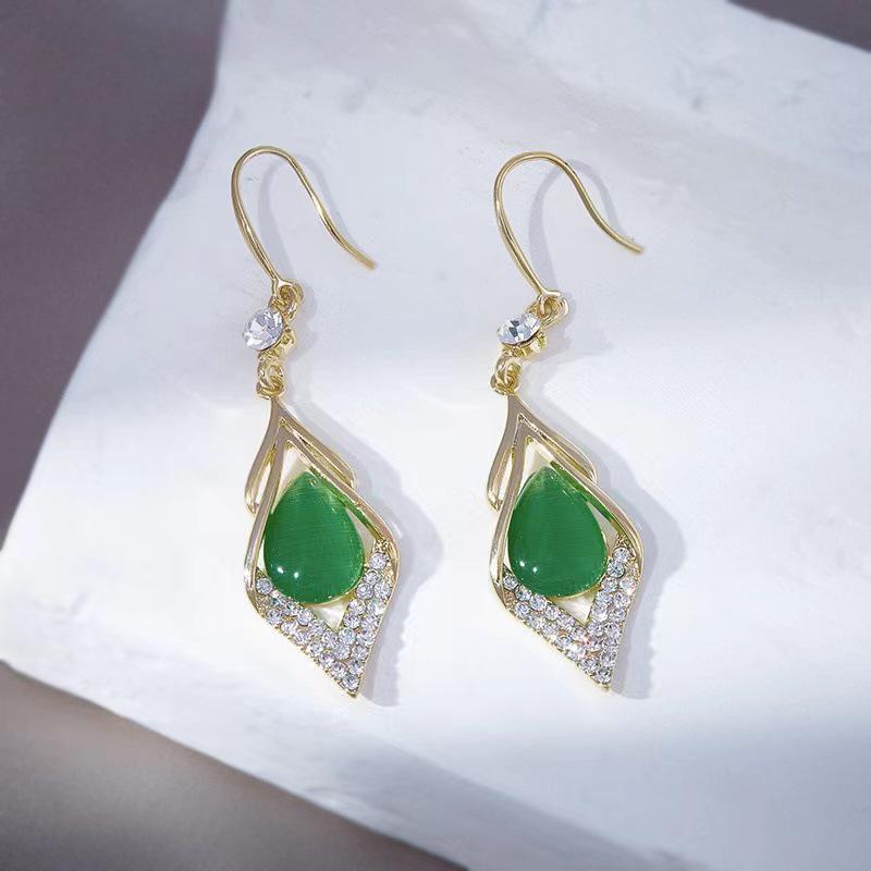 2024 Trendy Green Cat's Eye and Diamond Rhombus Earrings for Women - High-End Luxury Design