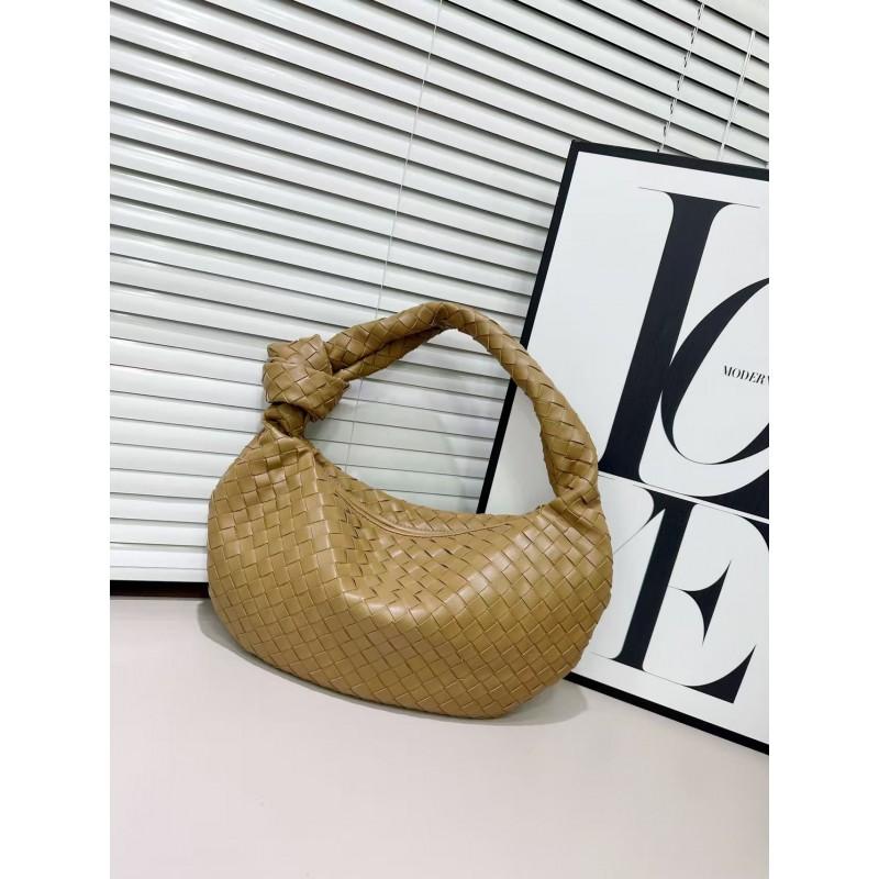 Handwoven Horn-Shaped Crossbody Bag Women Soft PU Woven Shoulder Small Daily Use Tote In 16 Colors