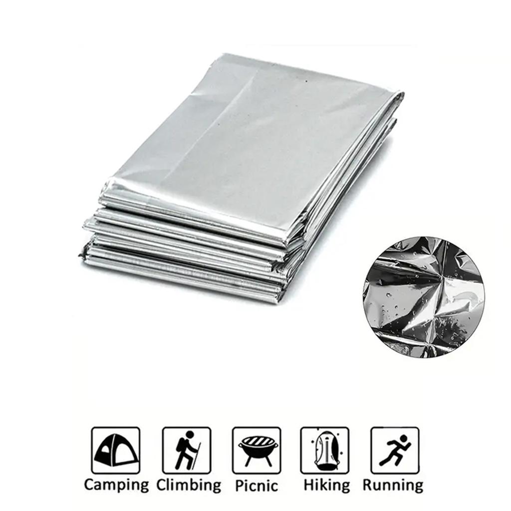 1pz Poncho di Emergenza Coperta Antivento Salvavita Foglio PET Termico Soccorso Portatile Tappetino da Campeggio Tappetino Copertura Per Sopravvivenza all'Aperto