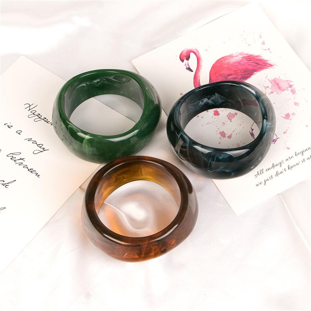 Cool Vintage Exaggerated Irregular Acrylic Resin Chunky Bangles Women Kpop Geometric Charm Bangles Bracelets Retro Jewelry Boys